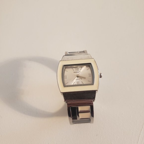 Versales Watch - Picture 1 of 5